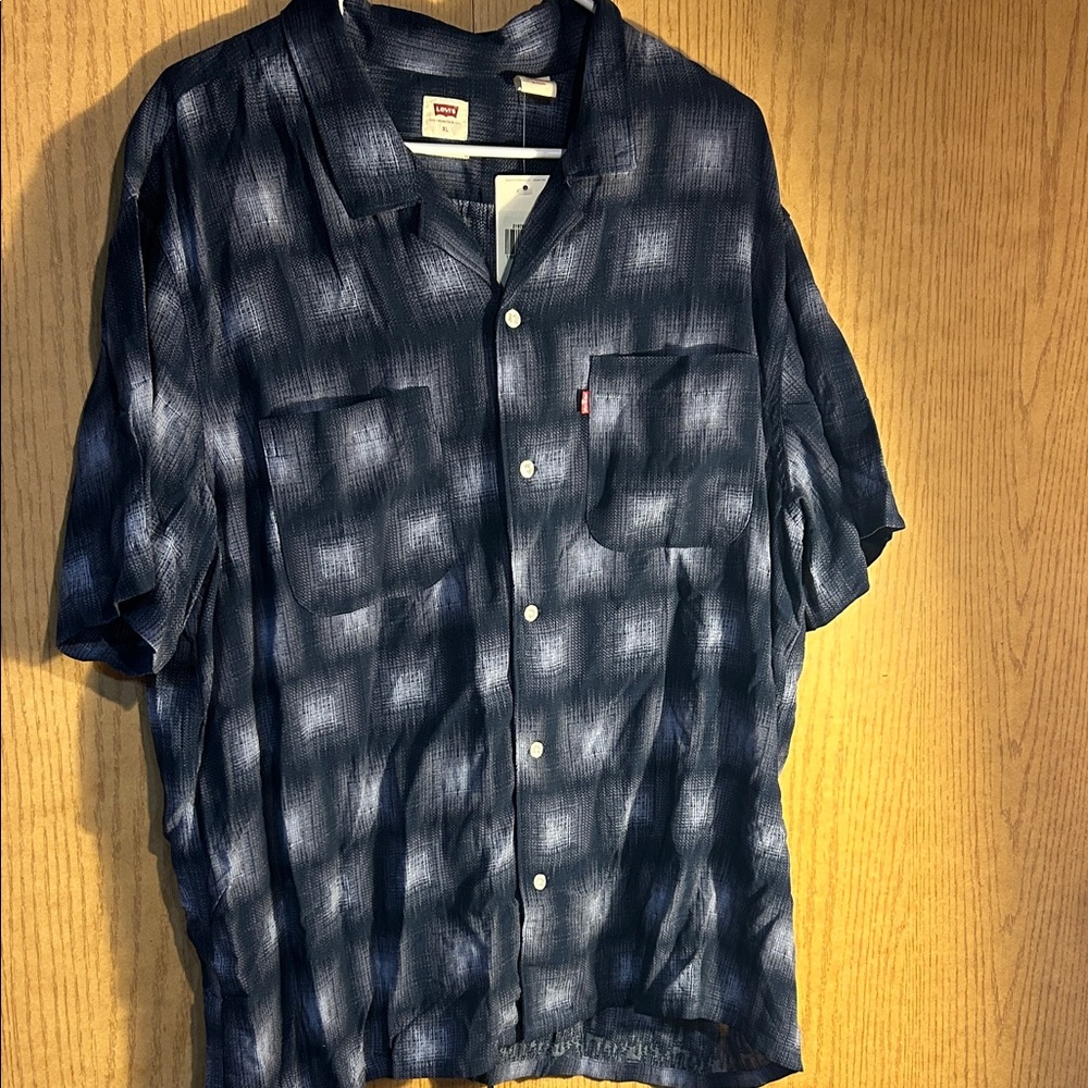 Levi's Men’s Navy Short-Sleeve Button-Up Shirt NWT Classic Camper